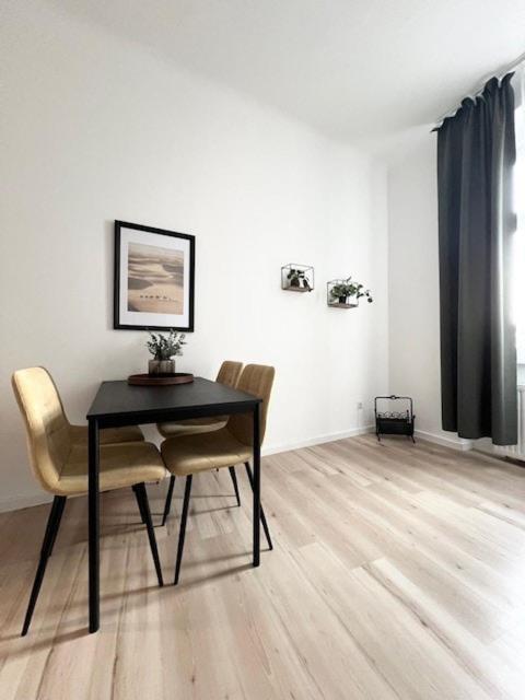 City&more! Charmantes Mit Altbauflair! Apartament